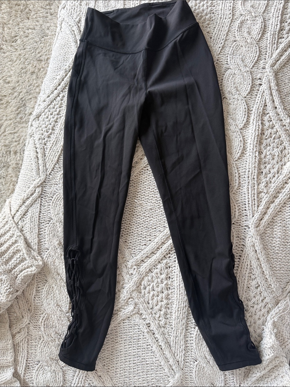 High-Waist Black Workout Leggings with Side mesh Detail